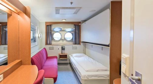 Cabine extérieure pour trois voyageurs - Pont inférieur