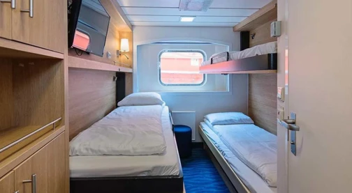 Triple Outside Cabin – Middle Deck