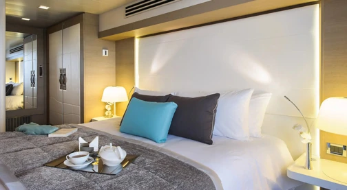 Owner's suite deck 6