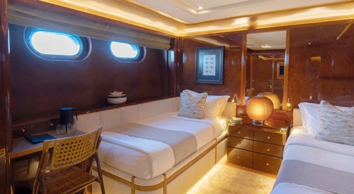 Cabine Double - Cat IV