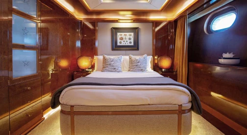 Suite - Cat IV