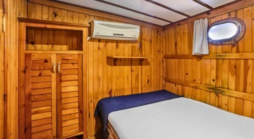 Double Cabin