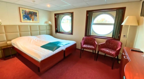 Cabine deluxe avec hublot ouvrable – Pont supérieur