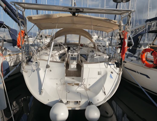 Bavaria 44