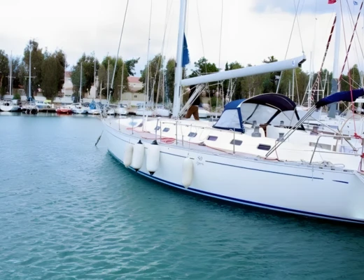 Dufour 50 Classic