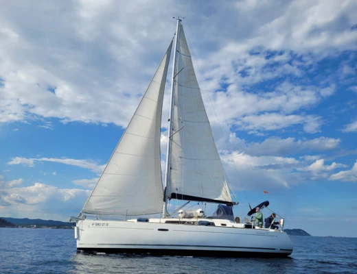 Oceanis 37