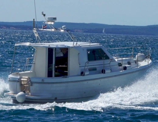 Adria 1002