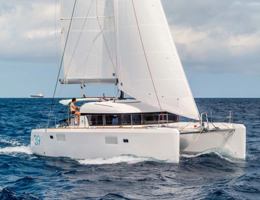 Lagoon 39