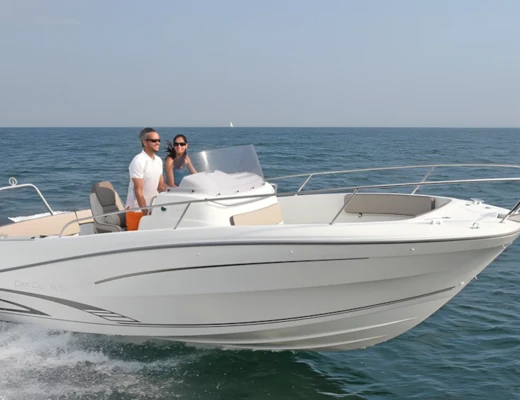 Cap Camarat 750