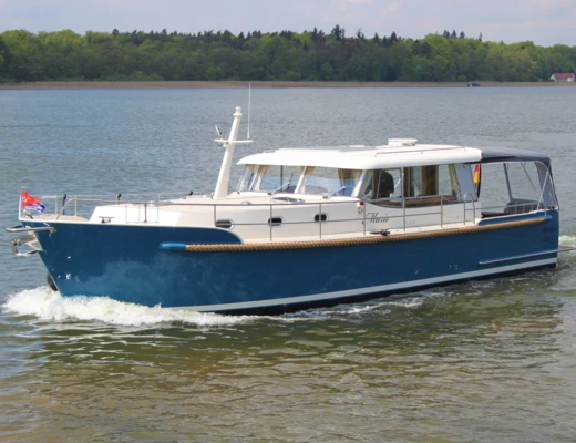 Luna 44