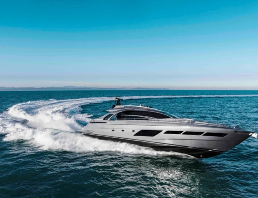 Pershing 8X