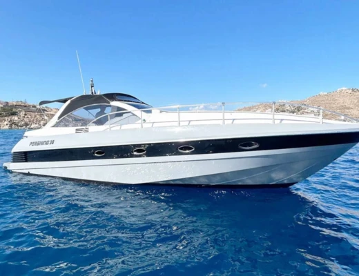 Pershing 38