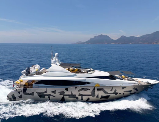 M/Y Quantum