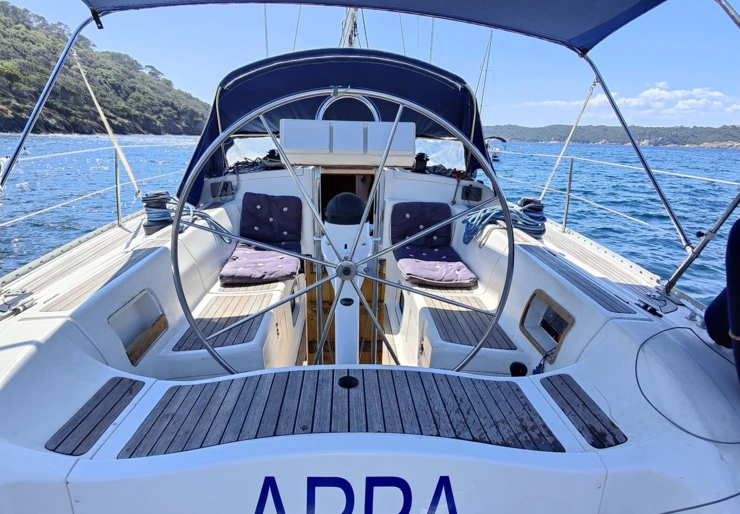 Elan 431 Puerto de Hyeres | Appa