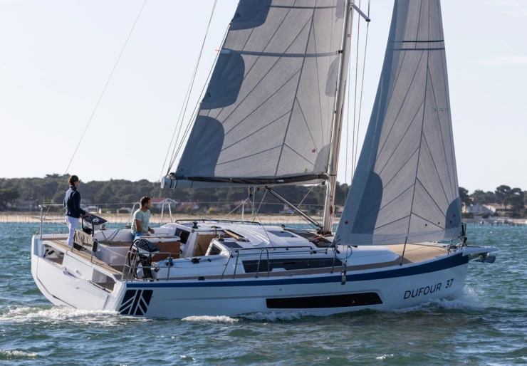 Dufour 37 Portisco harbour | Viridis