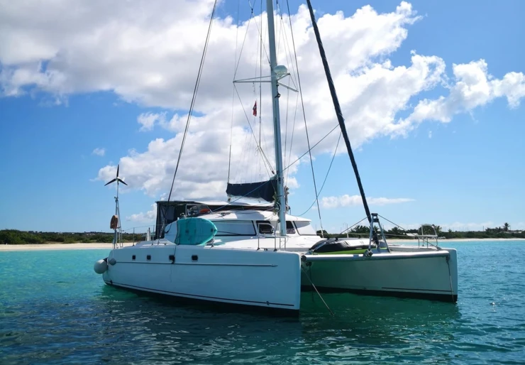 Belize 43 Puerto de Saint Martin | Ty'AXO Cara