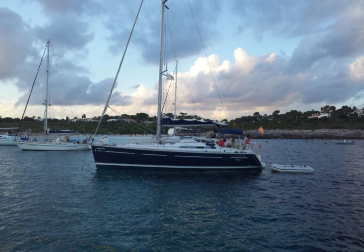 Oceanis 393 Marina Mahon | Papaya (6ª PM-1-62-06 – 0661/2023)