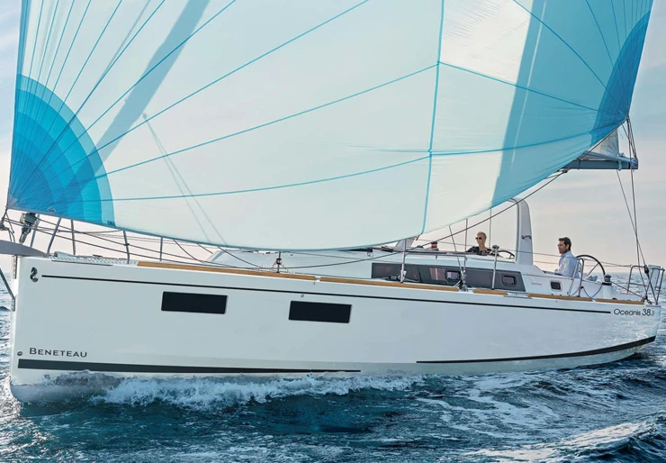 Oceanis 38.1 Saint Cyprien | MOANA REVA