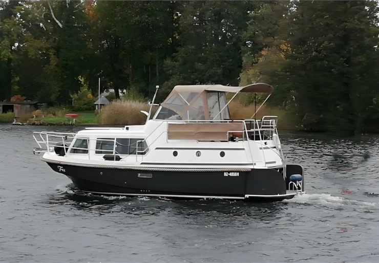 Holiday 1000 Plau am See | Fee