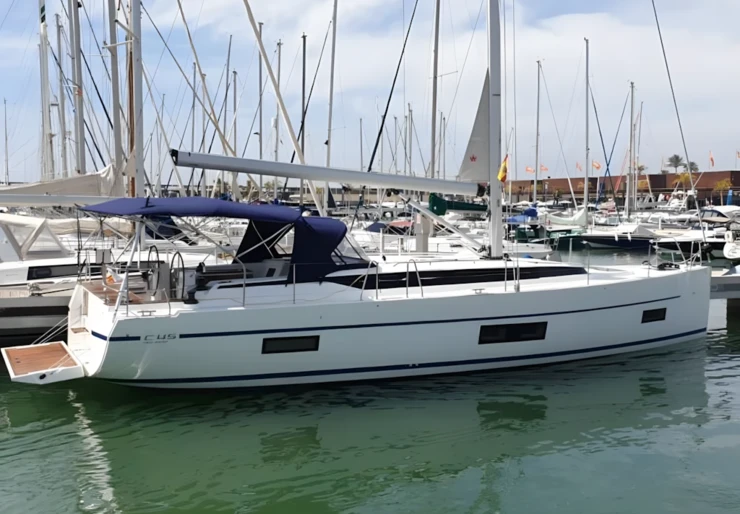 Bavaria C45 Style Vrsar | Seacloud