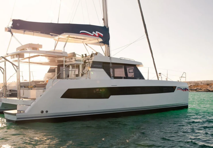 Leopard 42 (Moorings) Marina Palm Cay | 