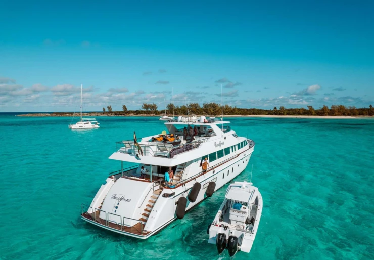 Beachfront Bahamas | BEACHFRONT