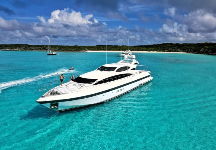 Daya Bahamas | Mangusta 105'