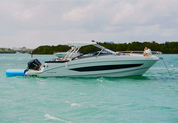 Gran Turismo 32 Bahamas | Beneteau