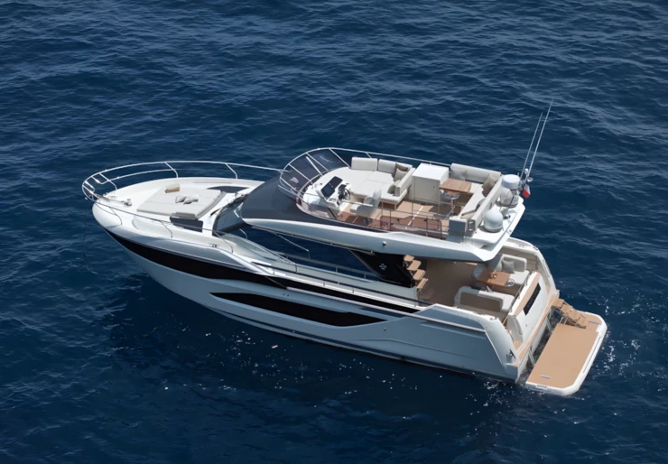 Prestige F4.9 Palma harbour | La Familia 2