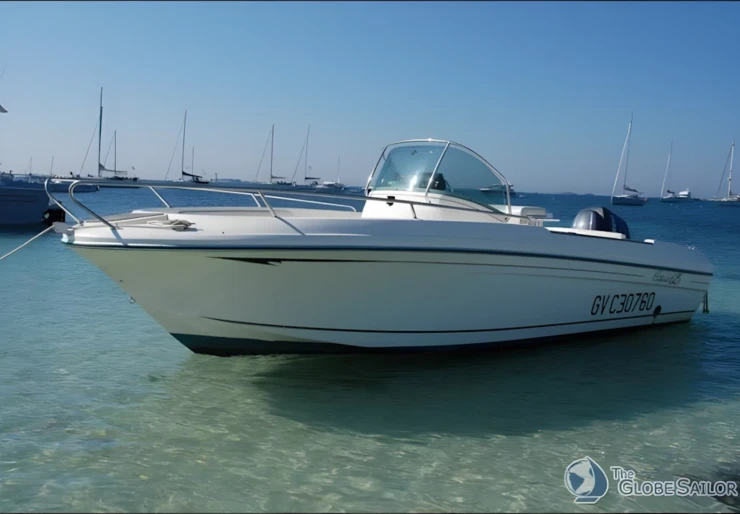 Cap Camarat 625 Marina Bas-du-Fort | Ti Fanou