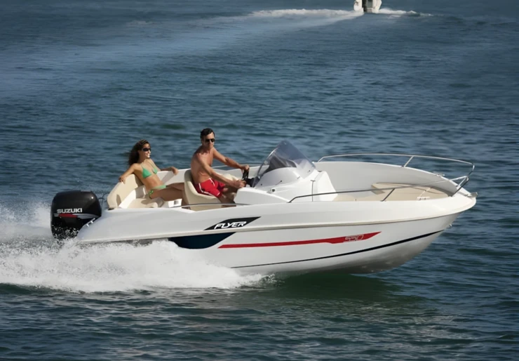 Flyer 550 Open Pointe à Pitre |
