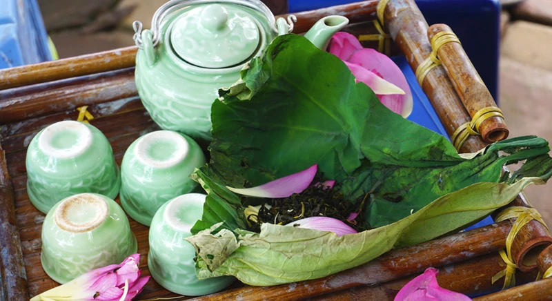 Degustación de té vietnamita.