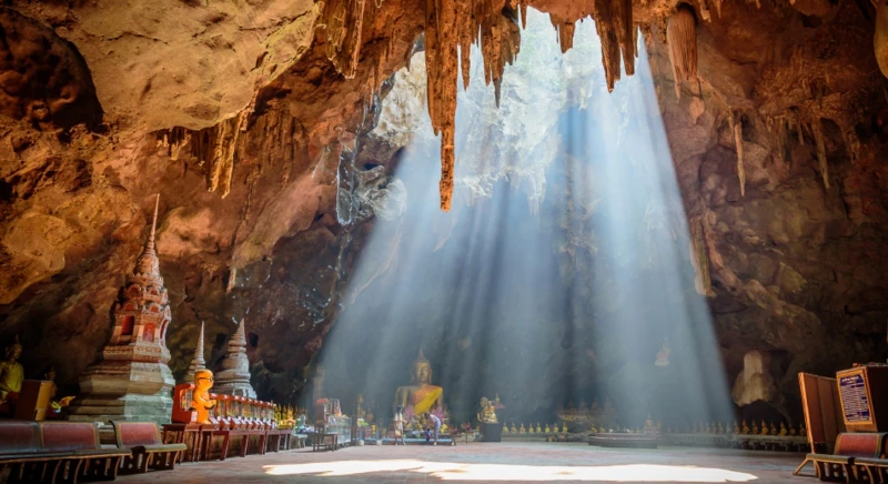 Visite de la grotte de Khao