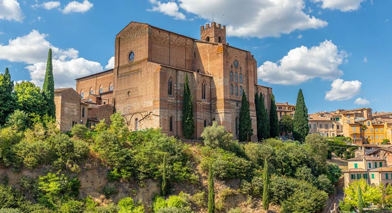 A day in Siena, the city of three hills