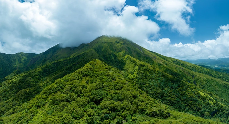 Passage par la montagne Pelée