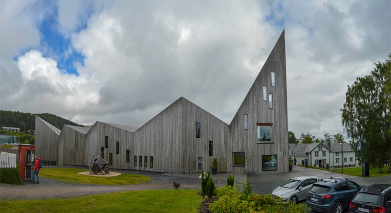 Visita al Museo Romsdal