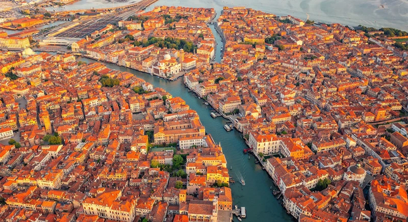 Tour de Venise