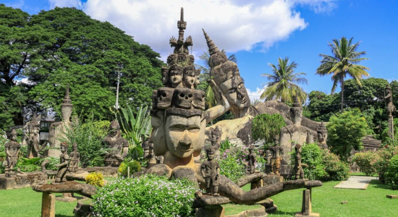 Visite du parc Xieng Khuan "parc des Bouddhas"