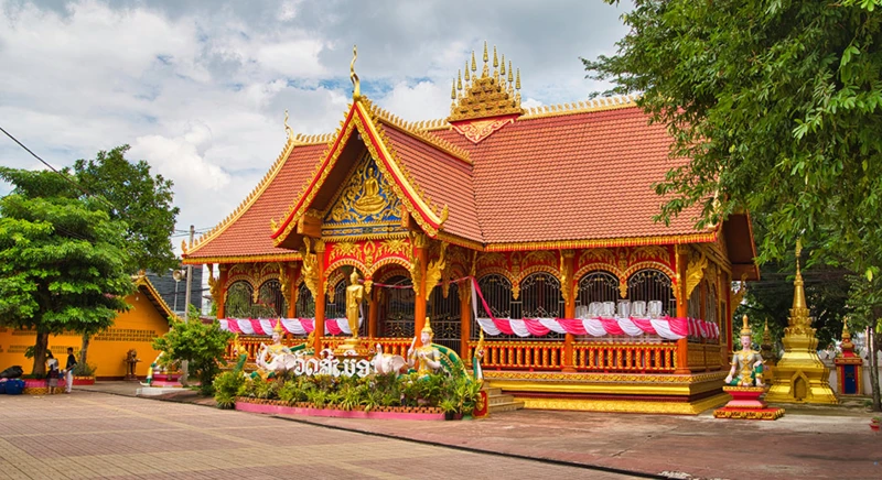 Découverte du temple Si Muang