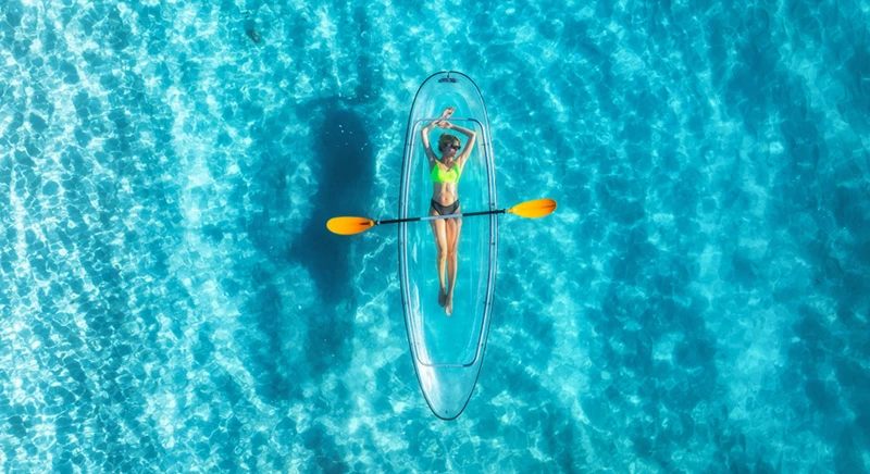 Escapade en kayak transparent