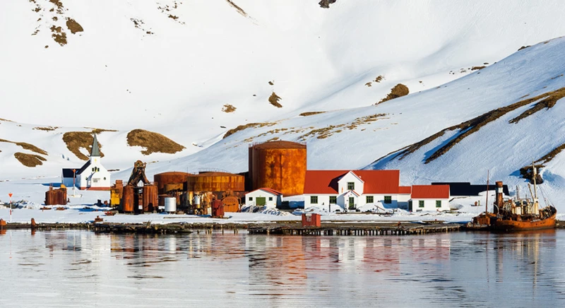 Visite des anciennes stations baleinières ou bases scientifiques