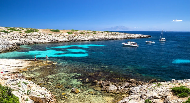 Découverte des baies de Cala Fredda et Cala Minnola