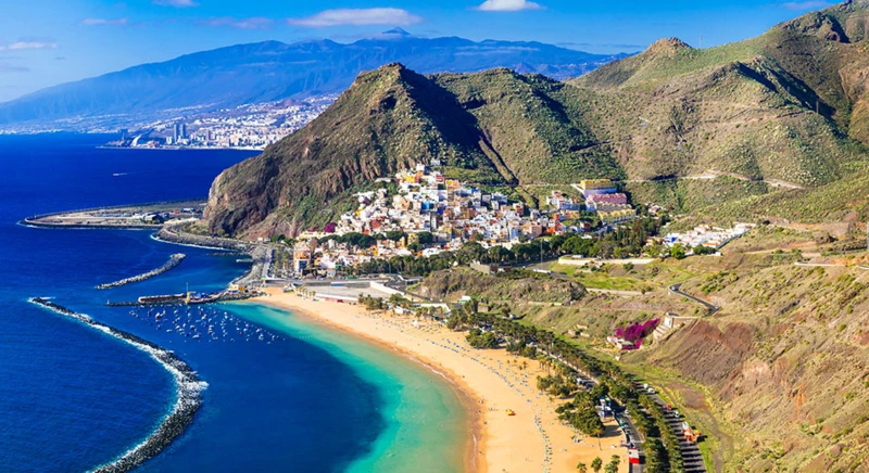 Les paysages variés de deux archipels d'exception : les Canaries et Madère