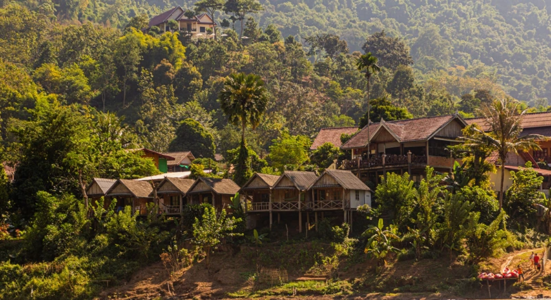 Visite du village de Ban Muang Keo