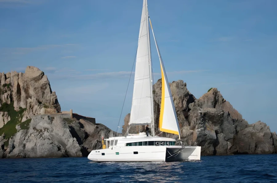 Circuit en catamaran aux Seychelles : plongée et promenades sur des plages fantastiques et sauvages