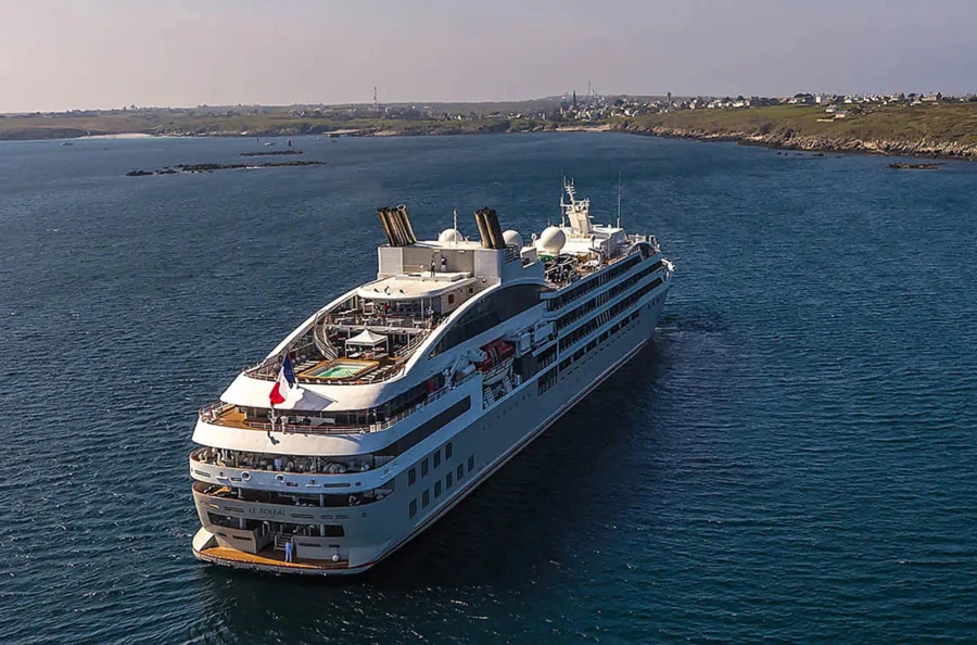An extraordinary 16-day cultural and tropical odyssey between north western Australia, west Papua, the Moluccas, Komodo and Bali