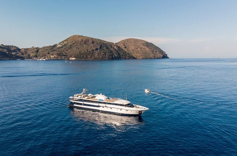 From Delos to Crete: a journey through Greek legends, monuments and culture