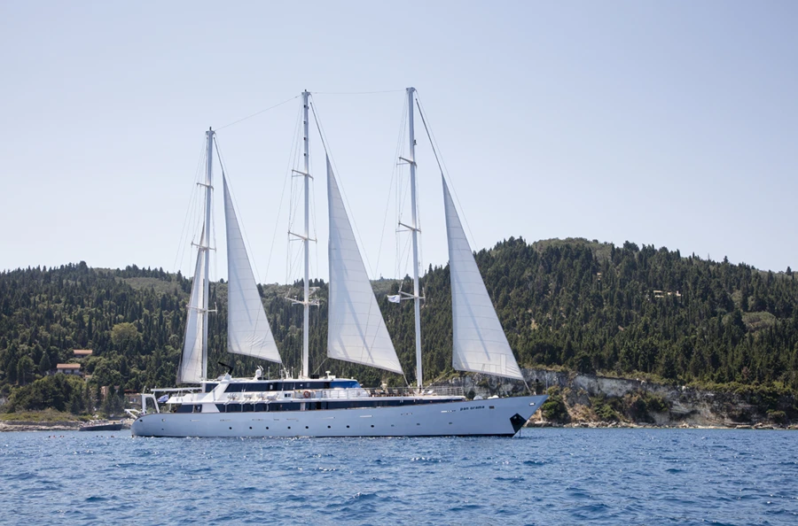 Du Péloponnèse à la mer Égée : voyage épicurien à la découverte des vins et merveilles de la Grèce