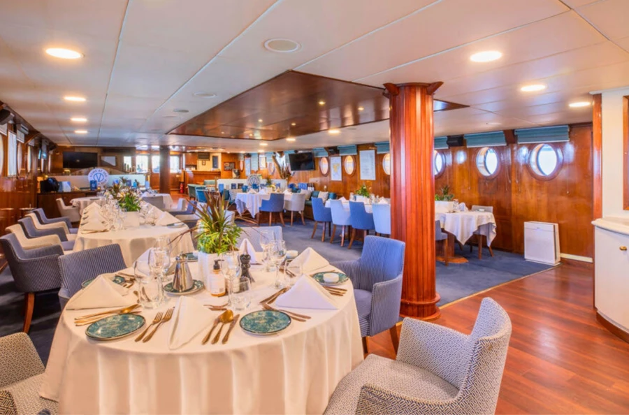 Cyclades authentiques : croisière exclusive en mer Égée entre charme et sérénité des îles grecques