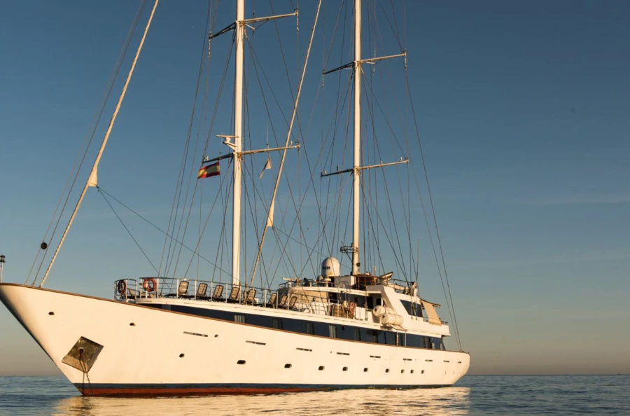 Rivages tropicaux : navigation de 12 jours entre Papeete, Moorea, Huahine et Bora Bora